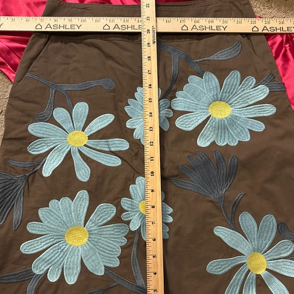 Boden size 10 are brown floral skirt - Picture 7 of 7